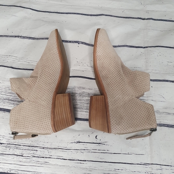 Dolce Vita Kaley Leather Taupe Suede Bootie Taupe Size 9.5 - Picture 4 of 8